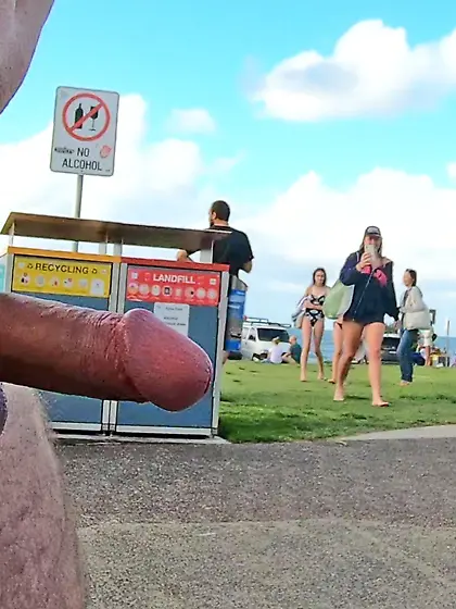 WNBR Byron Bay public erection exhibitionist flash