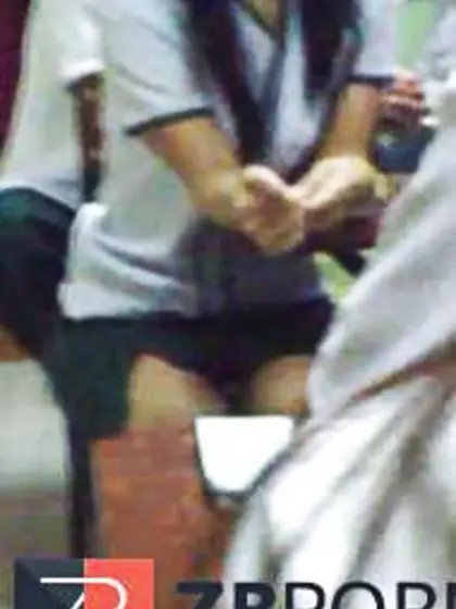 Boso Upskirt Kita G-String Silip MUMMY PART 1 White Thong