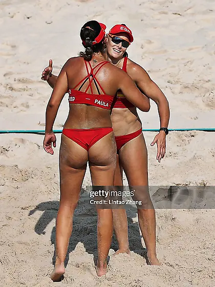 Valen and anouk hot Booty..