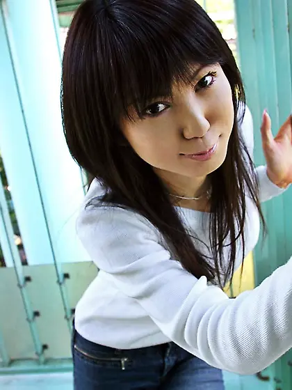 Filthy Asian Kurara Idols is rubbing the hairy beaver with the s