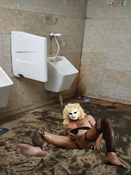 dirty public toilet slut