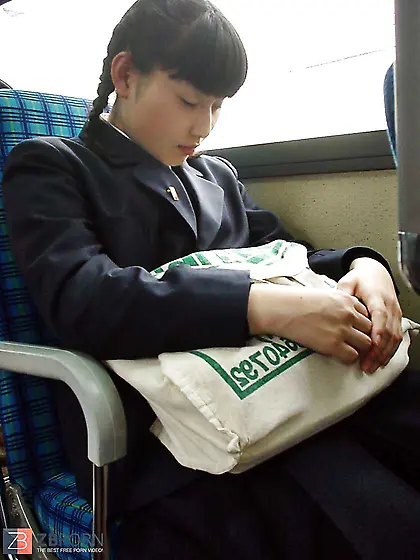 Japanese street fucksluts: High School Edition