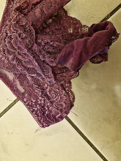 Masturbation dans ses culottes