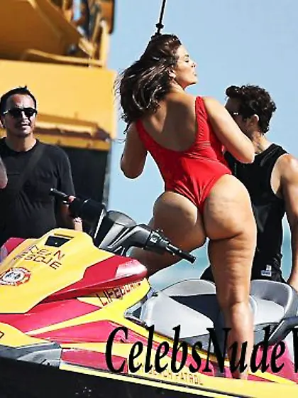 Ashley Graham Big Ass In Bikini Photo Shoot In Miami