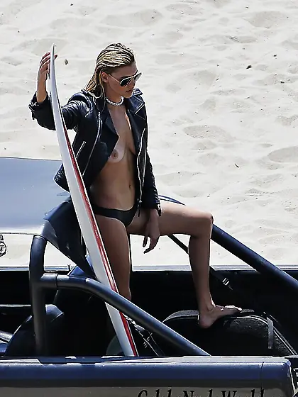Kelly Rohrbach Topless Photos