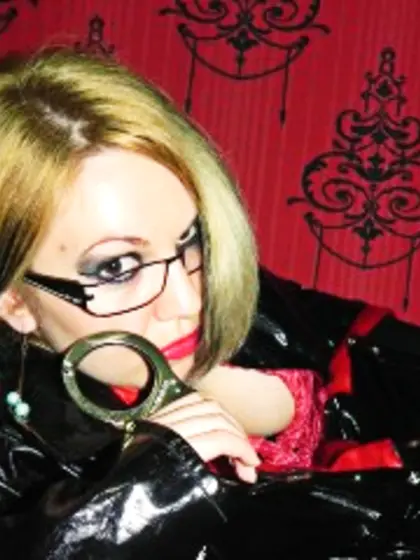 Blonde Miss Jenyfer Smoking.