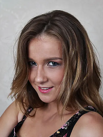 Sassy girlie Alice Smith is losing off panty and rubbing the del