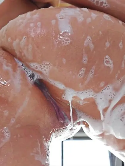 Sponge slowly lathers bubble