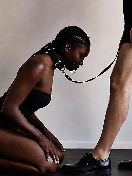 nigger and white feet