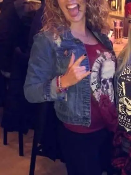 Wife’s best friend who I pound