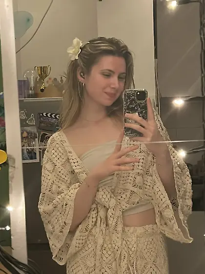 Sexy croatian Nela creeps and pics