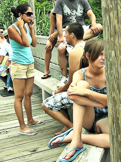 flashing milfs and teens