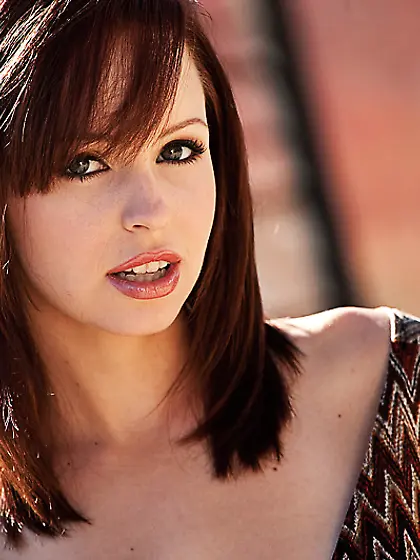 Hayden Winters strips her clothes for the camera and shows us he