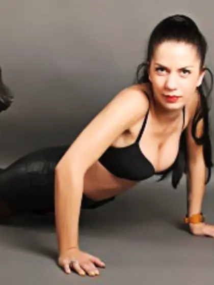 Brunette lenacrystal perform anal