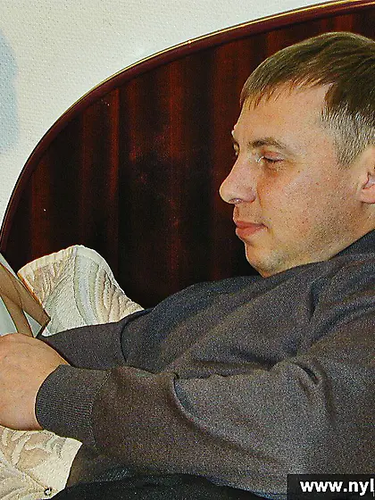 Pantyhose footjob is a reward for nylon loving boyfriend