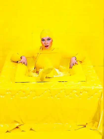 Mimi Cica takes thick throbbing cock deep in her tight snatch