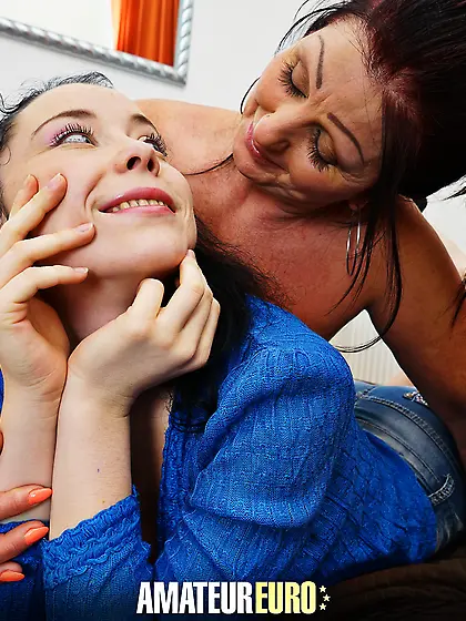 Stepmom and stepdaughter have a forbidden lesbian love affair