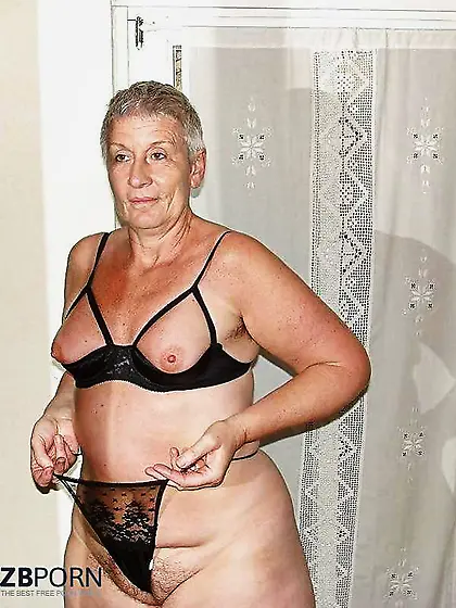 Fotze frisst Hose Pipe - cameltoe