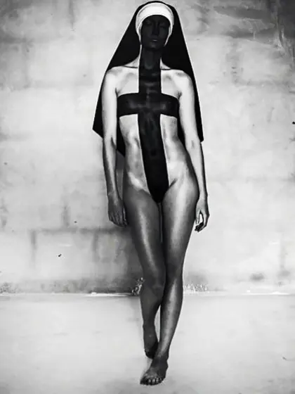 Janas Bevy 42 in Honor of QUEEN LANA