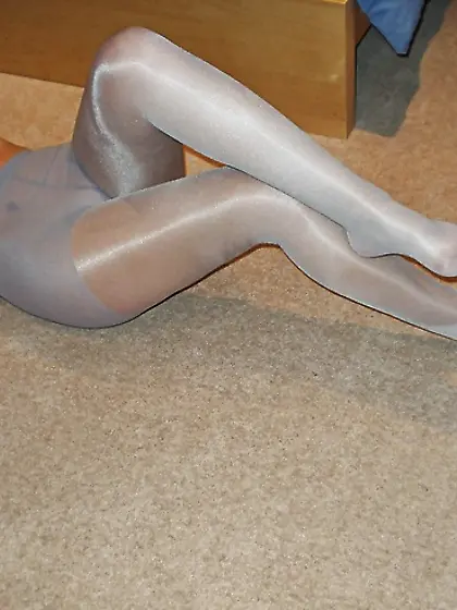 Used Pantyhose with pics