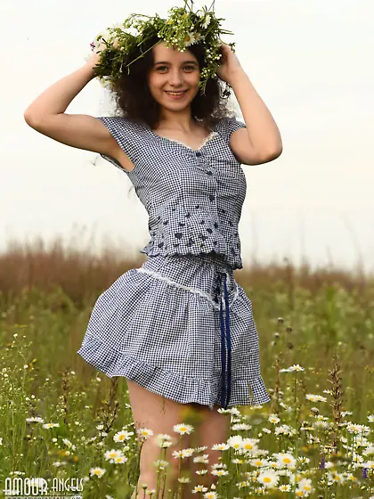 Girl made flower crown deserving herself a princess and exposing