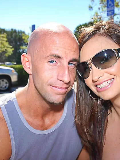 Luscious brunette lets bald