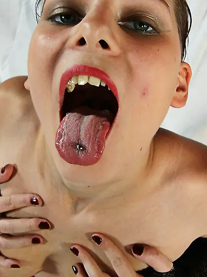 Slutty tongues 141