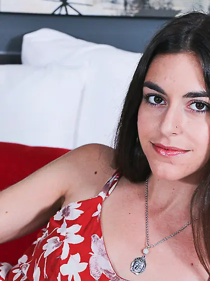 Arielle Faye enjoys sucking Ike Diezel's dick for the first time