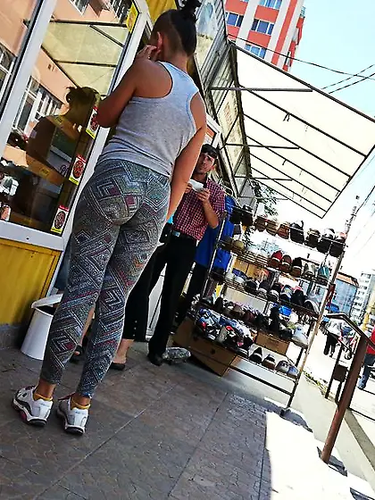 Tight ass in leggings