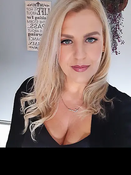 Someone please trib my slut mom if you can please