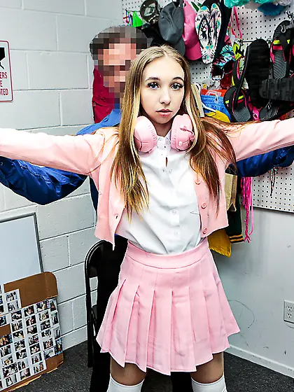 Breezy Bri gets properly fucked by kinky LP officer