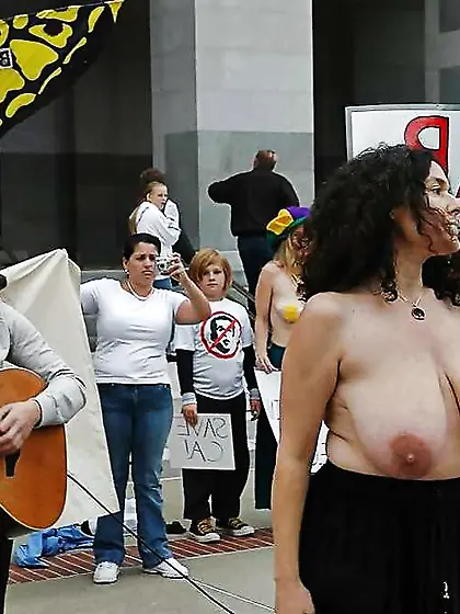 Beachbunnies and mermaids with saggy mounds I + more outdoor