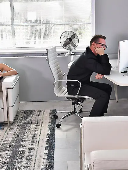 Rough anal and oral creampie for chesty doll