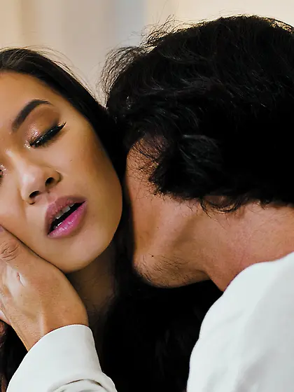 Kimmy Kimm shows off her amazing cock sucking skills before gett