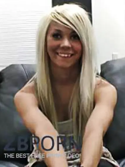 Kendal (Katie Theel)