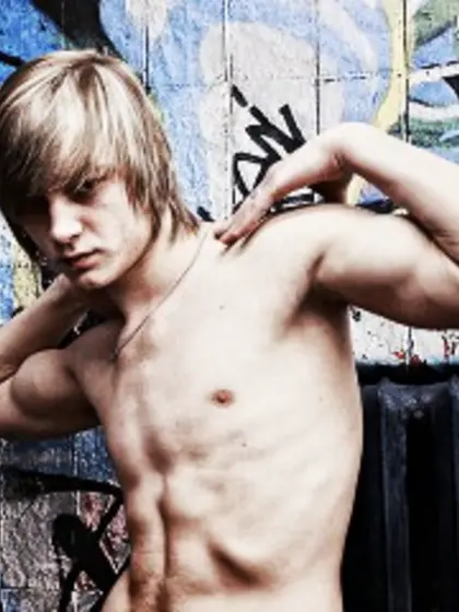 Blonde Young Man Fenor Live Orgasm.