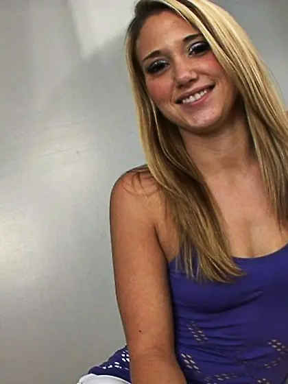 Fine young blonde jerking