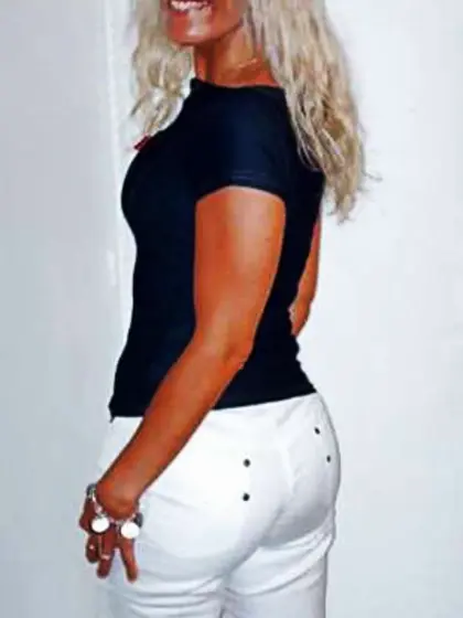 Ma tante,  une femme mure tres salope