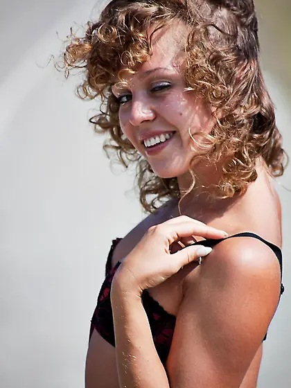 Valeri tries hitchhiking by slowly taking off her underwear