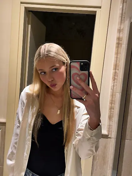 Teen Katerina leaked nudes