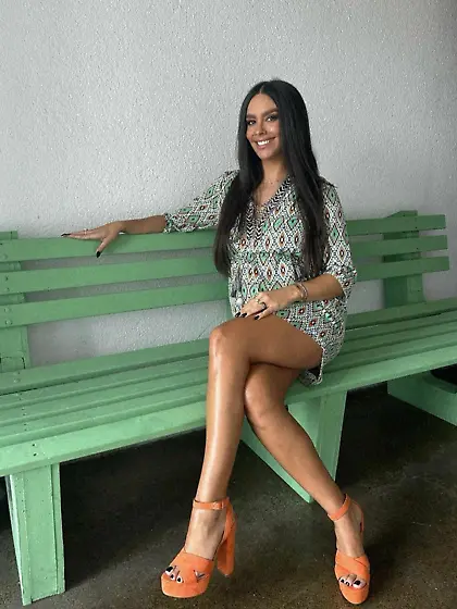 Putas famosas en minifalda