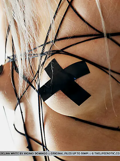 Foxy chick displays banging