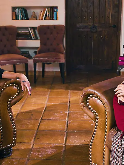 Squirting sluts Aiden Ashley and Lily Lane fucking in the living