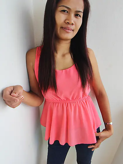 Suggestive Thai babe savors cameraman's dick inside and cum on f