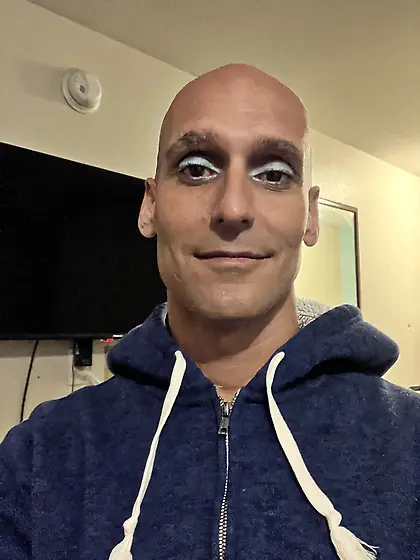 Ok,  I admit I want a clean man big cock or transgender female bi