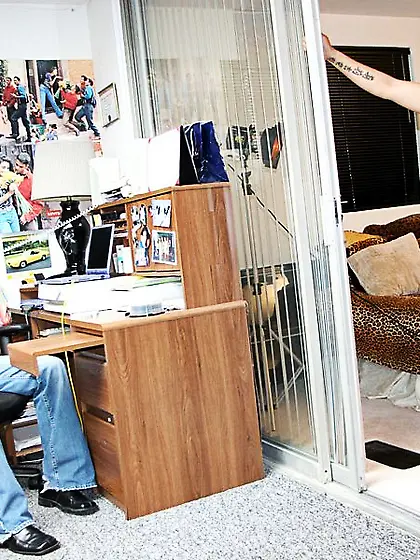 Plump Asian babe Dragon Lily sucks guy???s dick as a lollipop tr