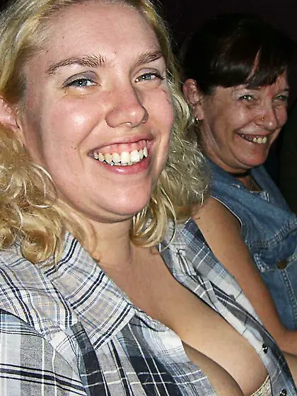 Big Tits Cum Swallow Barby from United Kingdom