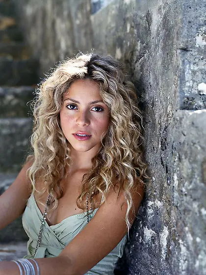 49 yo Latina Whore Singer Shakira