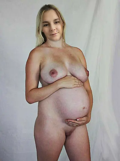 Pregnant daughter's friend