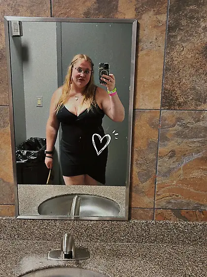 Beautiful blonde need cum on her face.